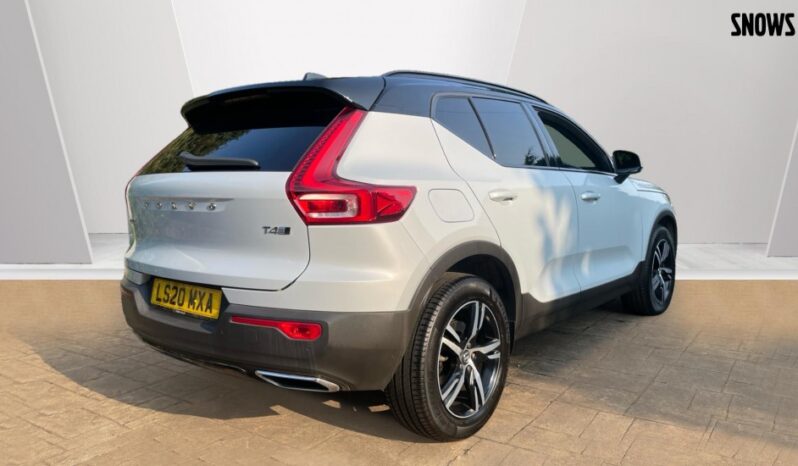 Used Volvo XC40 T4 AWD R-Design Automatic full