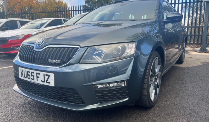 Used Skoda OCTAVIA 2.0 TSI vRS (220PS) 5-Dr Estate full