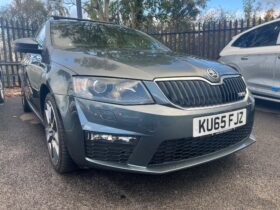 Used Skoda OCTAVIA 2.0 TSI vRS (220PS) 5-Dr Estate