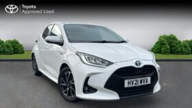 Used Toyota Yaris 1.5 VVT-h Design E-CVT Euro 6 (s/s) 5dr