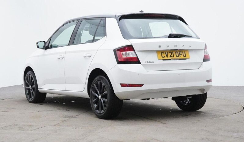 Used Skoda FABIA 1.0 TSI Colour Edition (95PS) DSG 5-Dr Hatch full