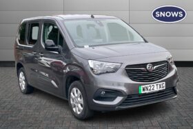 Used Vauxhall Combo Life 50kWh SE Auto 5dr (5 Seat, 7.4kW Charger)