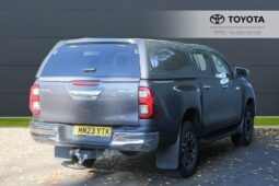 Used Toyota Hilux 2.8 D-4D Invincible Auto 4WD Euro 6 (s/s) 4dr full