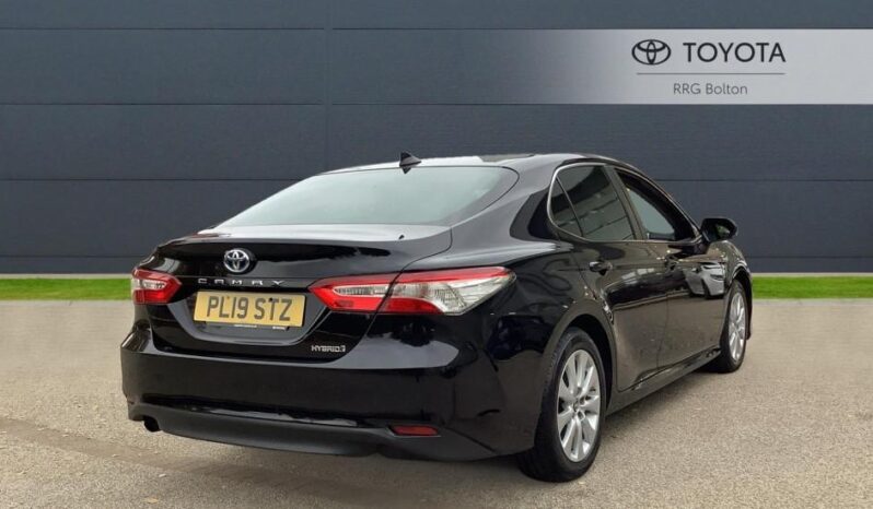 Used Toyota Camry 2.5 VVT-h Design CVT Euro 6 (s/s) 4dr full