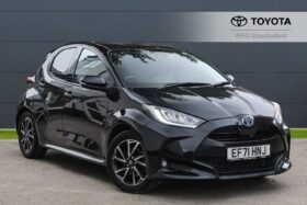 Used Toyota Yaris 1.5 VVT-h Design E-CVT Euro 6 (s/s) 5dr