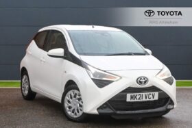 Used Toyota AYGO 1.0 VVT-i x-play Euro 6 5dr (Safety Sense)