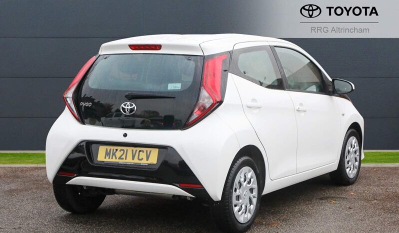 Used Toyota AYGO 1.0 VVT-i x-play Euro 6 5dr (Safety Sense) full