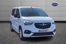 Used Vauxhall Combo Life 50kWh SE Auto 5dr (5 Seat, 7.4kW Charger)