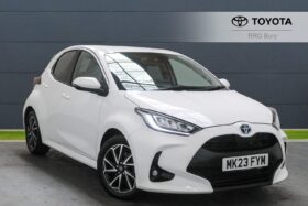 Used Toyota Yaris 1.5 VVT-h Design E-CVT Euro 6 (s/s) 5dr