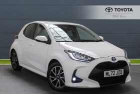 Used Toyota Yaris 1.5 VVT-h Design E-CVT Euro 6 (s/s) 5dr