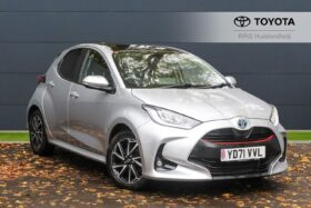 Used Toyota Yaris 1.5 VVT-h Design E-CVT Euro 6 (s/s) 5dr