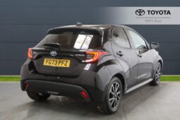 Used Toyota Yaris 1.5 VVT-h Design E-CVT Euro 6 (s/s) 5dr full