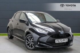 Used Toyota Yaris 1.5 VVT-h Design E-CVT Euro 6 (s/s) 5dr