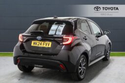 Used Toyota Yaris 1.5 VVT-h Design E-CVT Euro 6 (s/s) 5dr full