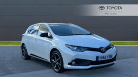 Used Toyota Auris 1.8 VVT-h Design CVT Euro 6 (s/s) 5dr