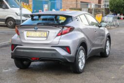 Used Toyota C-HR 1.8 VVT-h Icon CVT Euro 6 (s/s) 5dr full