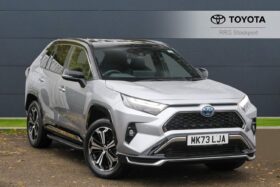 Used Toyota RAV4 2.5 VVT-h 18.1 kWh Dynamic CVT 4WD Euro 6 (s/s) 5dr