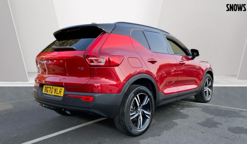 Used Volvo XC40 R-Design, T3 automatic full