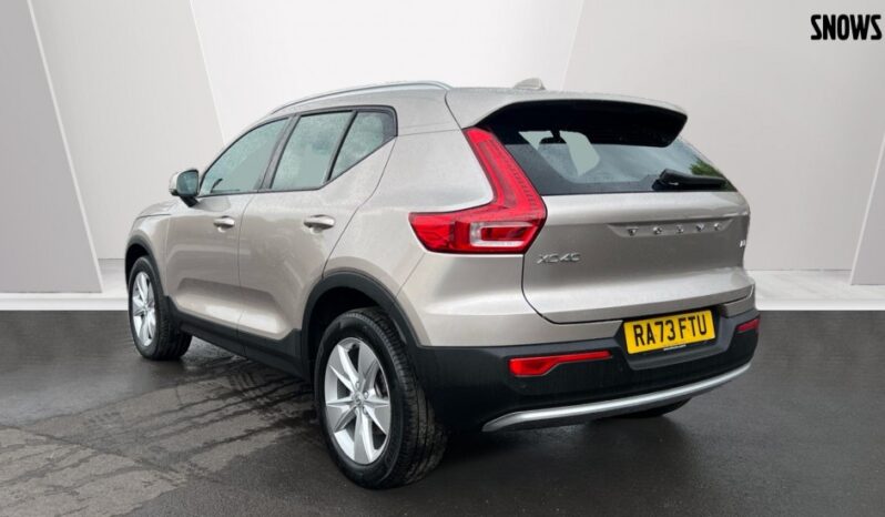 Used Volvo XC40 Core, B3 Mild hybrid, Petrol full