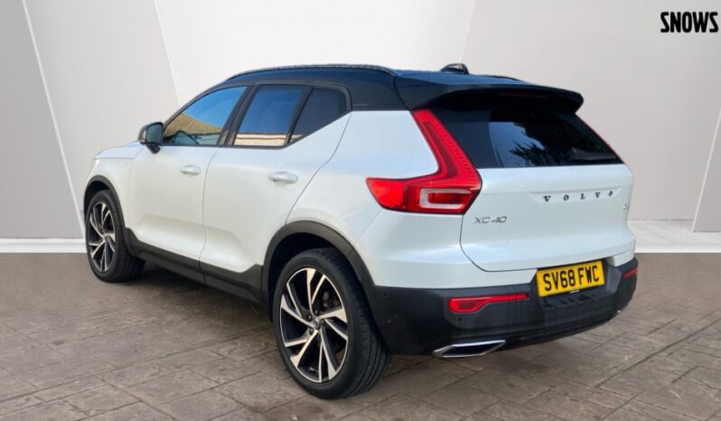 Used Volvo XC40 D4 AWD R-Design Automatic full