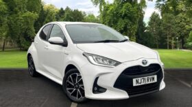 Used Toyota Yaris 1.5 VVT-h Design Hatchback 5dr Petrol Hybrid E-CVT Euro 6 (s/s) (116 ps)