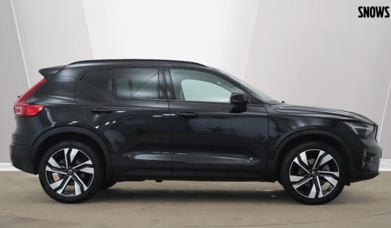 Used Volvo XC40 Ultimate, B3 Mild hybrid, Petrol, Dark full