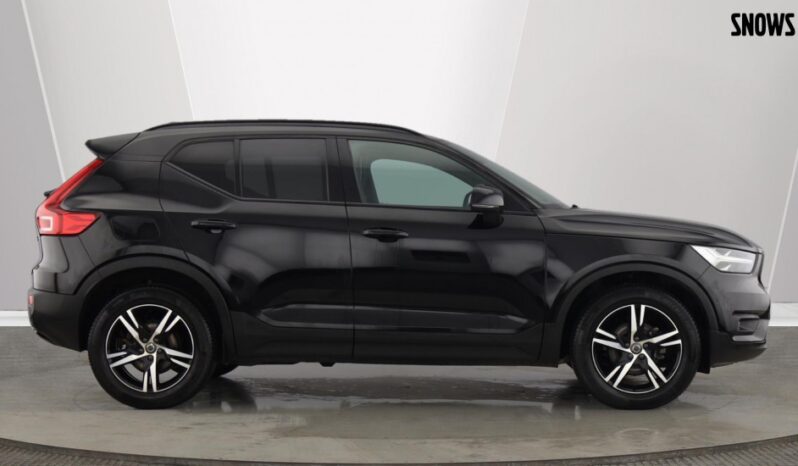 Used Volvo XC40 R-Design, T3 automatic full