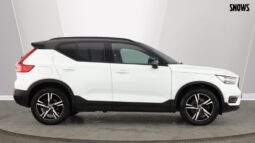 Used Volvo XC40 R-Design, B4 AWD mild hybrid full