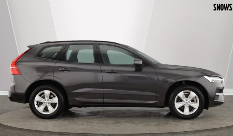 Used Volvo XC60 Momentum, B5 mild hybrid full