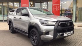 Used Toyota Hi-Lux 2.8 D-4D Invincible X Pickup Double Cab 4dr Diesel Auto 4WD Euro 6 (s/s) (204 ps)