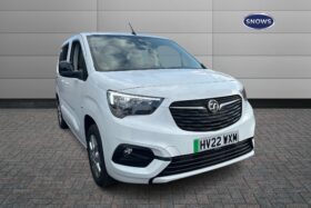 Used Vauxhall Combo Life 50kWh SE Auto 5dr (5 Seat, 7.4kW Charger)