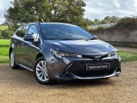 Used Toyota Corolla 1.8 VVT-h Icon Touring Sports CVT Euro 6 (s/s) 5dr