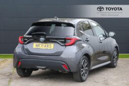 Used Toyota Yaris 1.5 VVT-h Design E-CVT Euro 6 (s/s) 5dr full