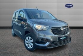 Used Vauxhall Combo Life 50kWh SE Auto 5dr (5 Seat, 7.4kW Charger)