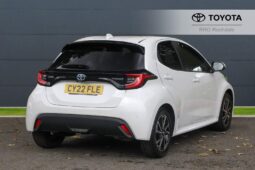 Used Toyota Yaris 1.5 VVT-h Design E-CVT Euro 6 (s/s) 5dr full