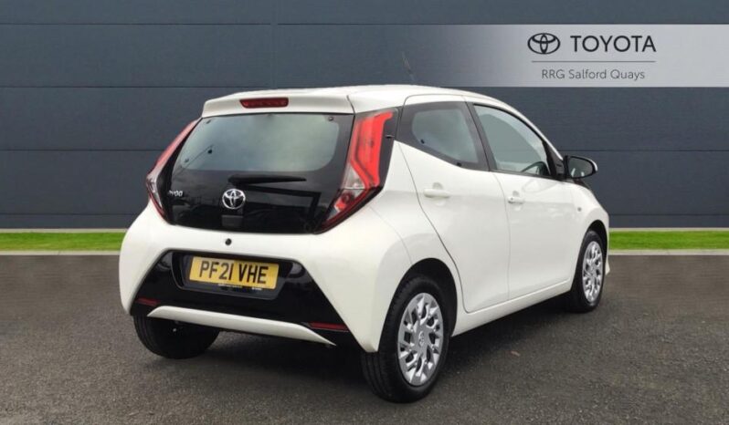 Used Toyota AYGO 1.0 VVT-i x-play Euro 6 (s/s) 5dr full