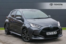 Used Toyota Yaris 1.5 VVT-h Design E-CVT Euro 6 (s/s) 5dr