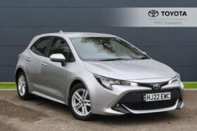 Used Toyota Corolla 1.8 VVT-h Icon Tech CVT Euro 6 (s/s) 5dr