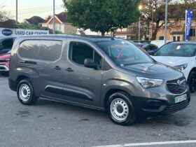 Used Vauxhall Combo Cargo 2300 50kWh Dynamic Auto L2 H1 6dr (7.4kW Charger)