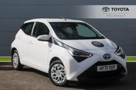 Used Toyota AYGO 1.0 VVT-i x-play Euro 6 (s/s) 5dr