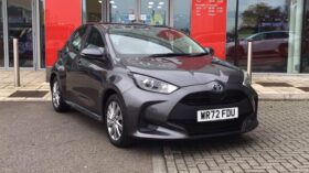 Used Toyota Yaris 1.5 VVT-h Icon E-CVT Euro 6 (s/s) 5dr