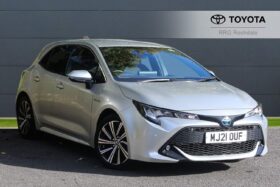 Used Toyota Corolla 1.8 VVT-h Design CVT Euro 6 (s/s) 5dr