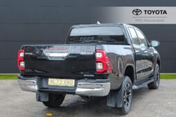 Used Toyota Hilux 2.8 D-4D Invincible Auto 4WD Euro 6 (s/s) 4dr full